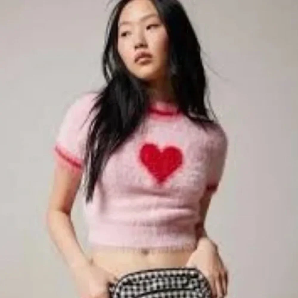 NWOT Kimchi Blue Amelia Fuzzy Short Sleeve Sweater